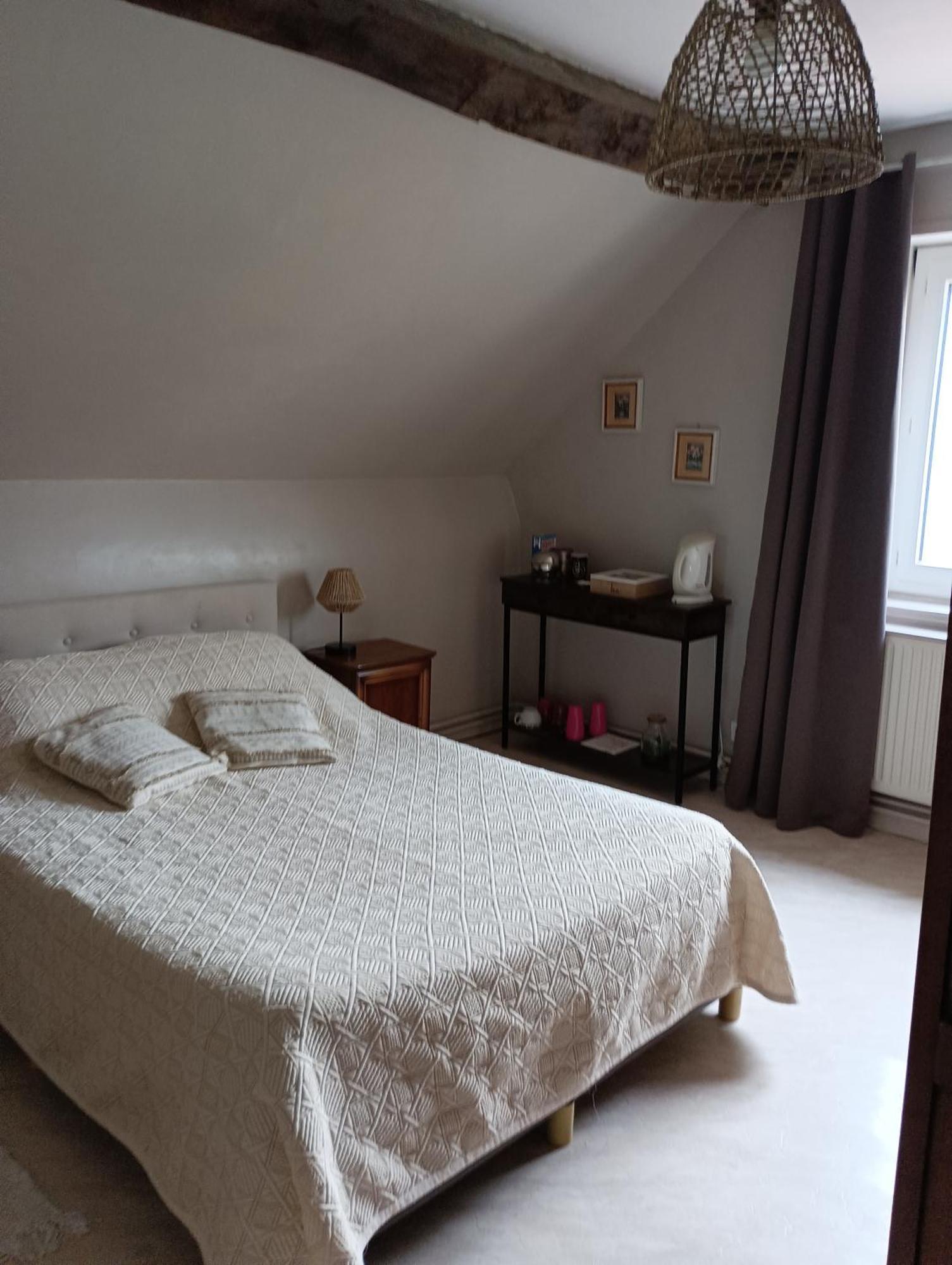 Chambre Heloise Meillard Exteriér fotografie